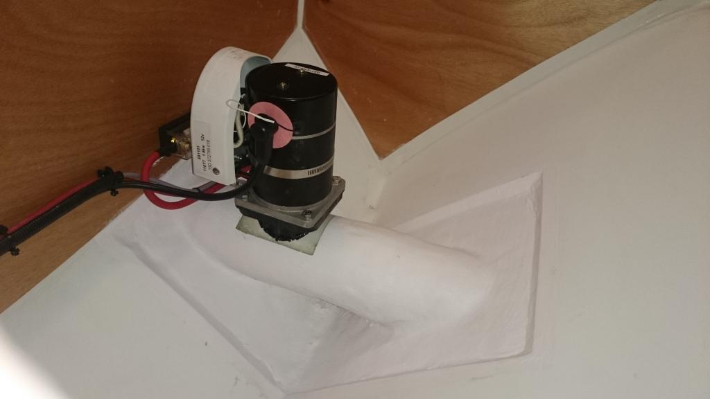 Installation Propulseur d'étrave